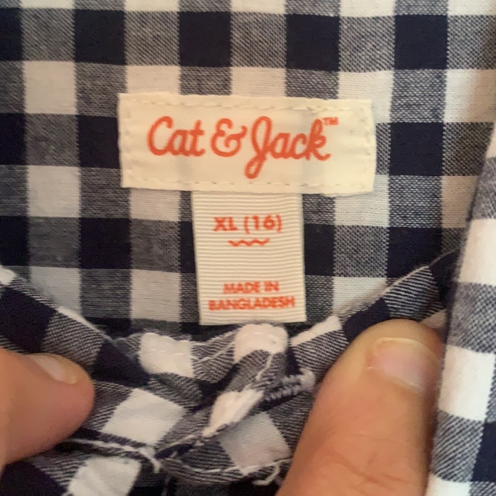 Button down collar shirt - Picture 2 of 2